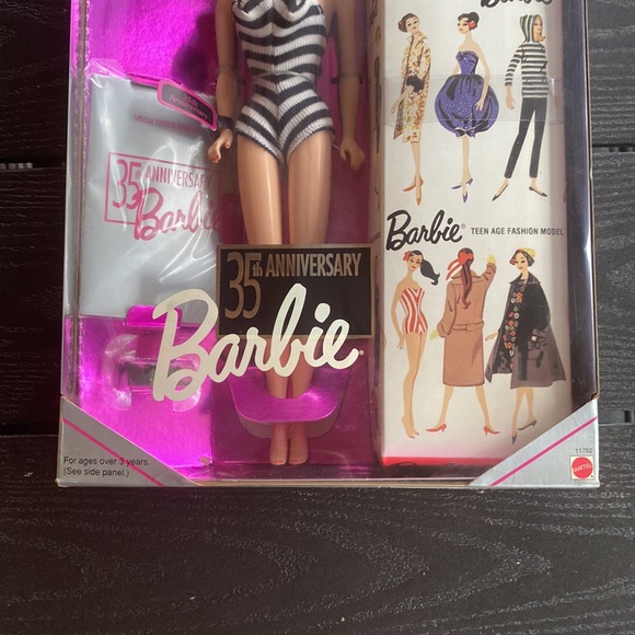 NRFB ~ 35th Anniversary Original 1958 Barbie Doll & Package Reproduction - Picture 4 of 12